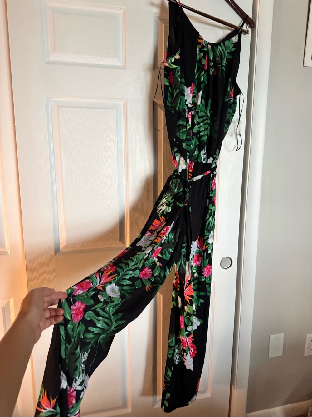 Vince Camuto Tropical Floral Belted Jumpsuit Women’s XL NWT - Picture 3 of 9